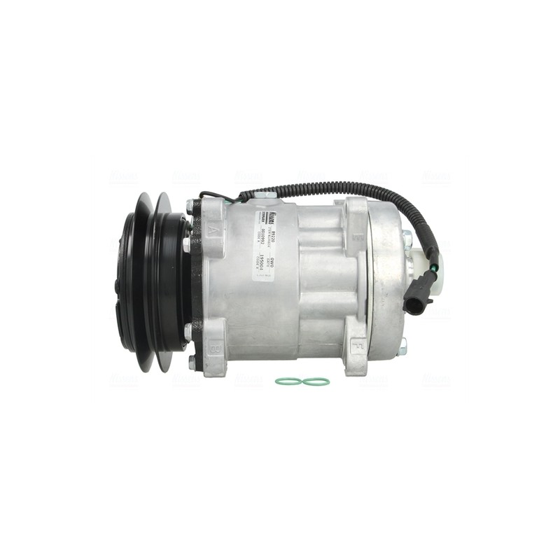 Compresor para camión aire acondicionado iveco 24v 132mm - 268,90 € 